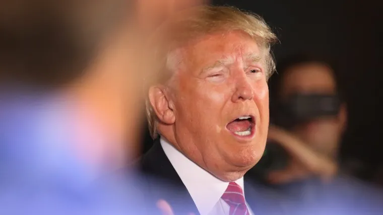 Trump kazao da je Hillary Clinton udana za zlostavljača