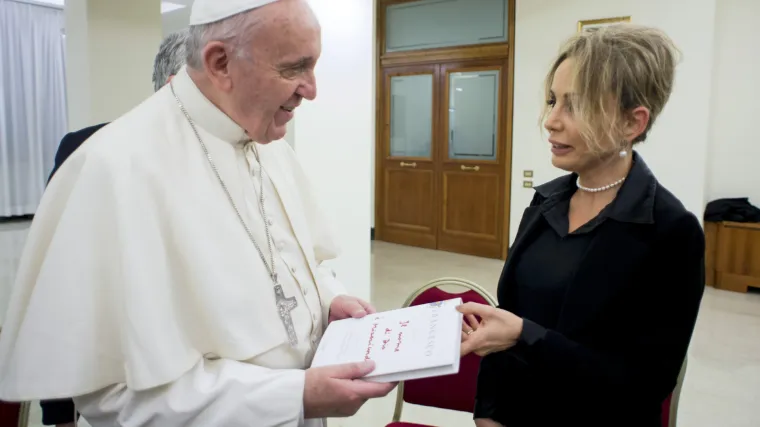 U prodaji prva knjiga pape Franje: otkrio &scaron;to misli o homoseksualnosti i globalizaciji