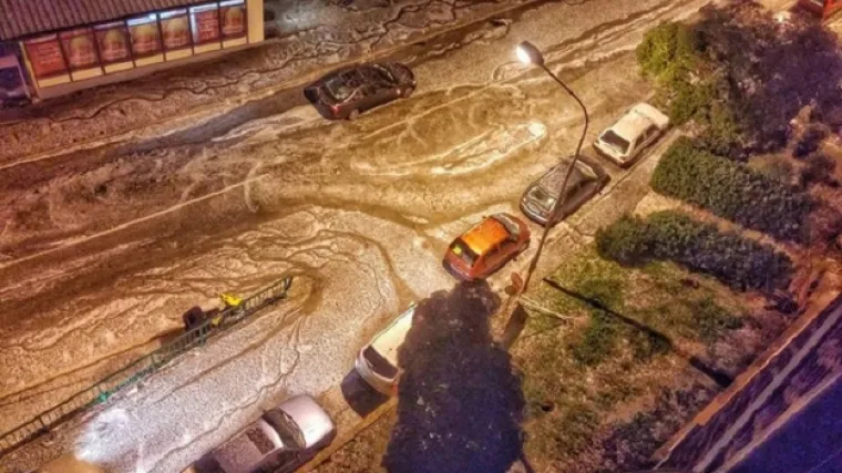 Tuča zabijelila Dalmaciju: grmljavinski neverini od Splita do Konavala