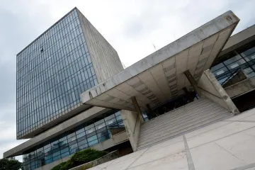 "Da sam ja predložila preseljenje u zgradu Saveza komunista..."