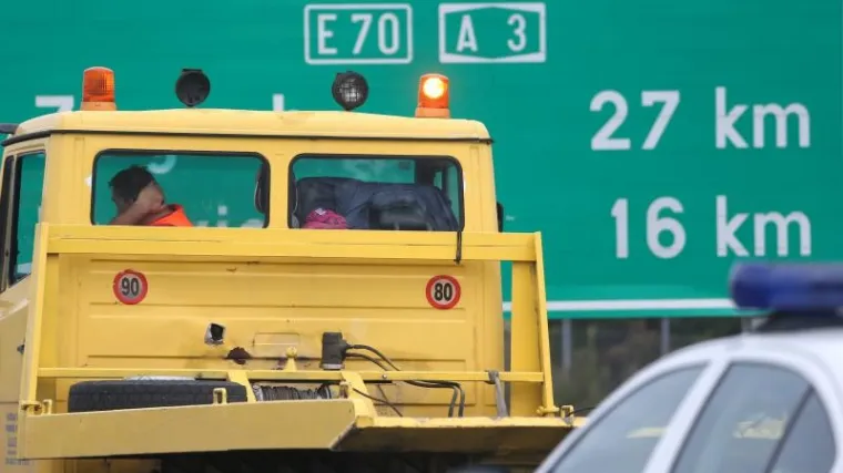 Autocestom A3 između čvorova Okučani i Novska  kreće se vozilo u suprotnom smjeru!