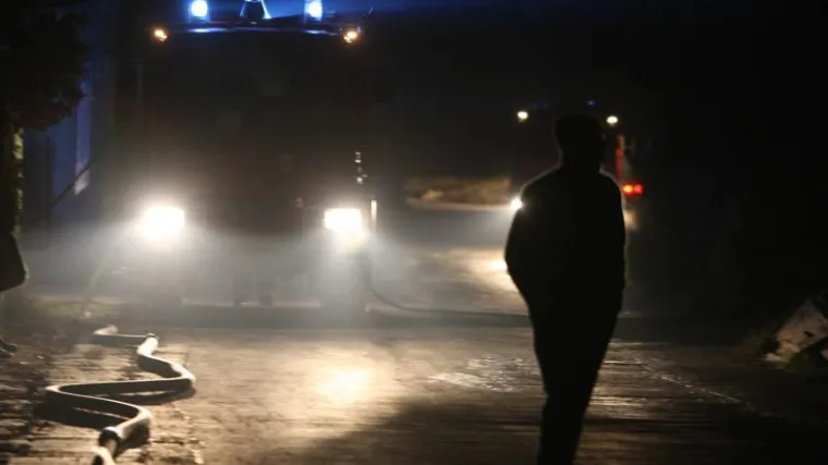 U stanu starca izbio požar, uni&scaron;teno svih osam stanova u zgradi