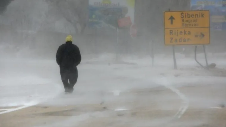 Najniža izmjerena temperatura jutros je bila minus 15 stupnjeva