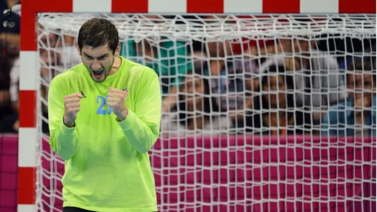 Hrvatska pro&scaron;la dalje i protiv Islanda slavila 37-28