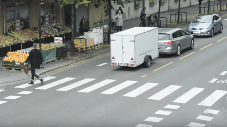 Kako to izgleda kada prikolica vuče automobil