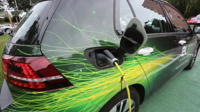 Hrvatima se sve vi&scaron;e sviđaju električni automobili: Osijek dobio već treću punionicu od 70 tisuća kuna