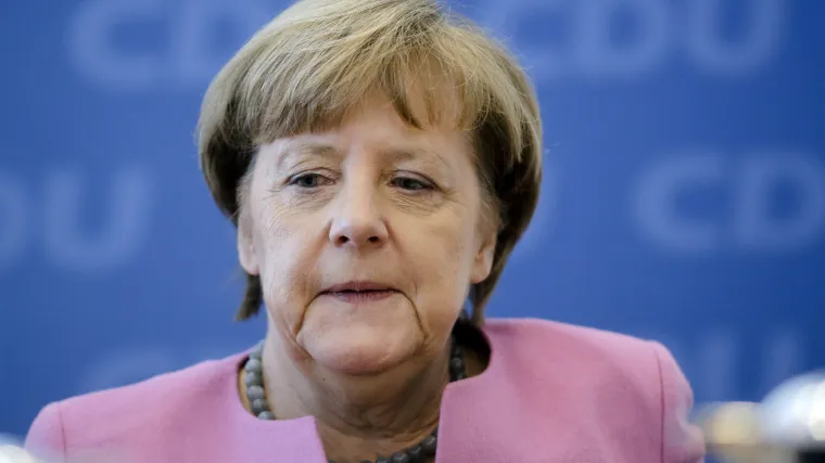 Merkel i dalje odbija gornju granicu za migranate: 'Moramo ustrajati na uklanjanju razloga zbog kojeg dolaze'