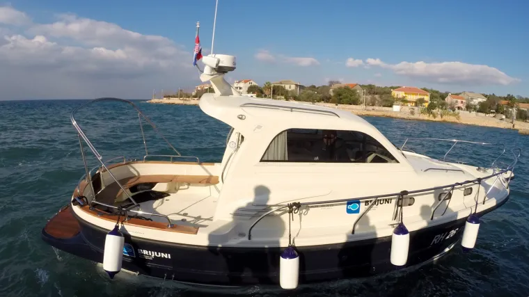 Nacionalni park Brijuni dobio prvo hibridno plovilo u Hrvatskoj