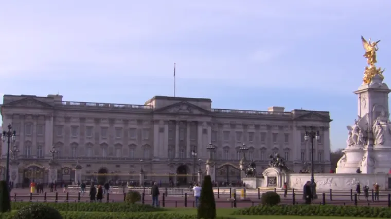 Zavirite u rasko&scaron; Buckinghamske palače