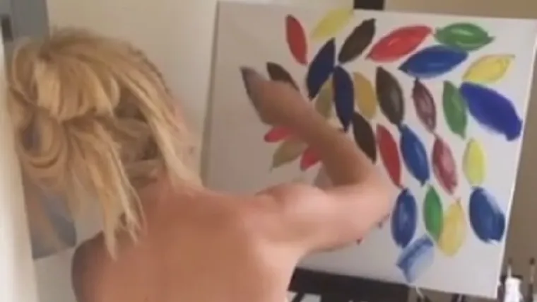 Ako ikad odustane od pjevanja, Britney Spears mogla bi se baviti slikanjem