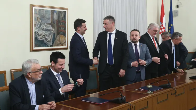 Otkriveni detalji sporazuma HDZ-a i Mosta: najveći dio posvećen je demografskoj obnovi