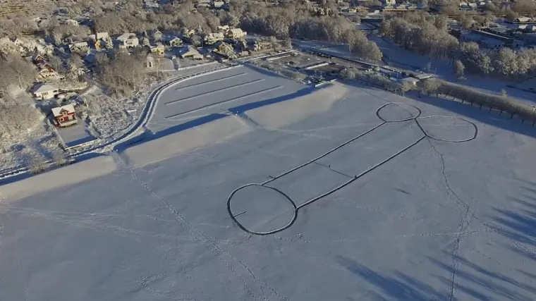 Nakon penisa u snijegu - jo&scaron; veći penis u snijegu