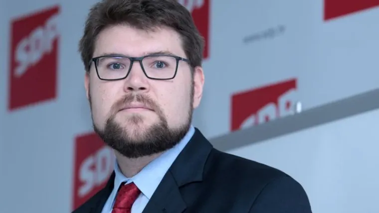 Među 'izdajnike' se upisao i Grbin kao 'srbočetničkokomunističkoudbaškopartizanski' zločinac