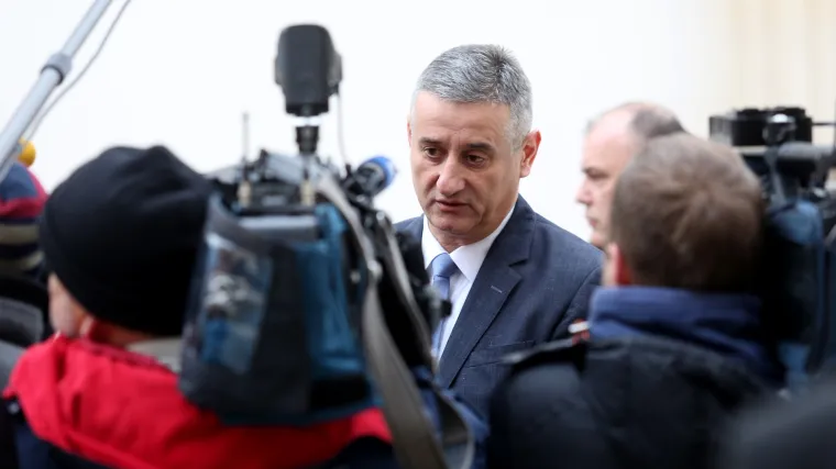 Karamarko: 'Neka nadležna tijela rasvijetle slučaj APIS i njegovu ulogu u izbornoj noći'