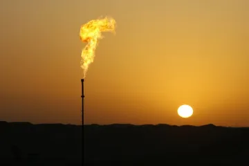 Cijena nafte nastavlja padati, saznajte tko zbog toga očajava i nada se da će porasti