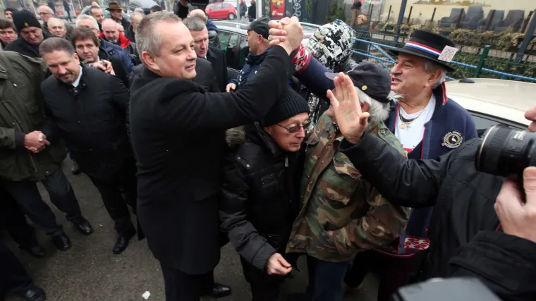 Crnoja preuzeo ministarstvo branitelja: 'Želim biti ministar svih branitelja, bez obzira na vjeru i naciju!'