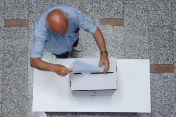 Na predsjedničkim izborima pobijedio kandidat desnog centra