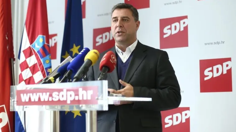 Vidović: 'Što je Orešković radio dok je birao ministre? Ne vjerujem da će Most tražiti smjenu Crnoje'