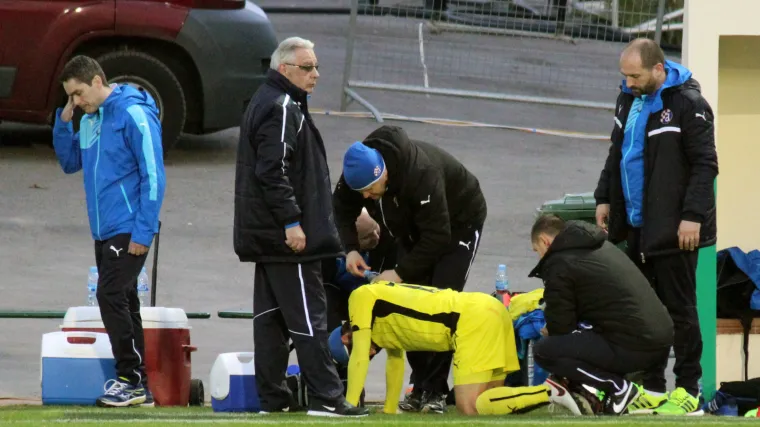 Te&scaron;ka ozljeda Dinamove zvijezde: Josip Pivarić propu&scaron;ta Europsko prvenstvo!