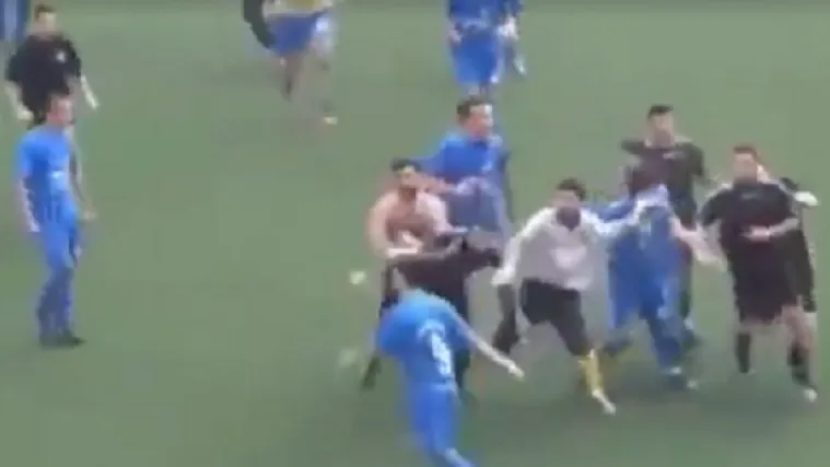 O ovoj brutalnoj tučnjavi nogometa&scaron;a priča čitav svijet