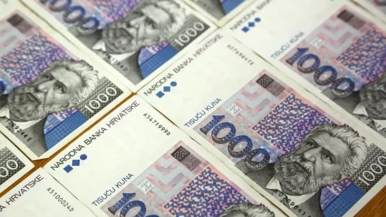 Predstavila se kao bankarica pa bakici ukrala gotovo 400 tisuća kuna