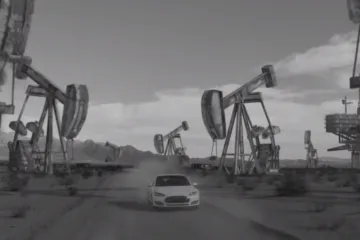 Pogledajte kakvu su reklamu obožavatelji napravili za Tesla automobile