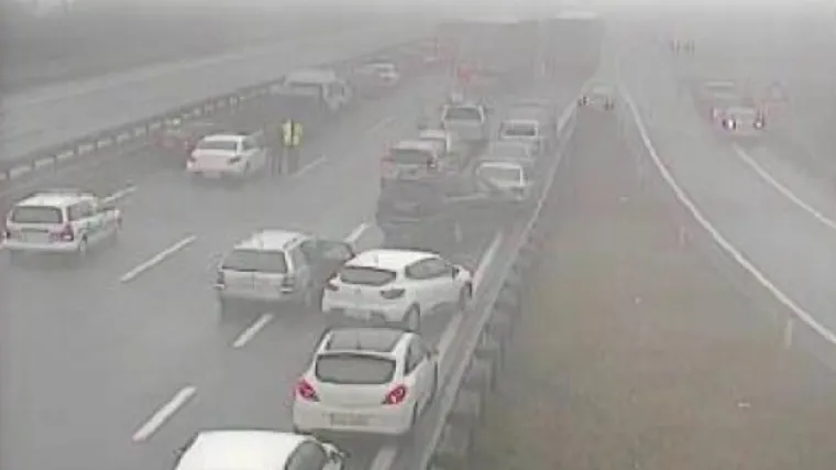 Te&scaron;ka prometna nesreća u Sloveniji: u sudaru 71 automobila poginule su četiri osobe