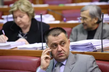 'Neki pretendenti za dužnosti u SDP-u prijete članovima da će ostati bez posla ako ih ne podrže'