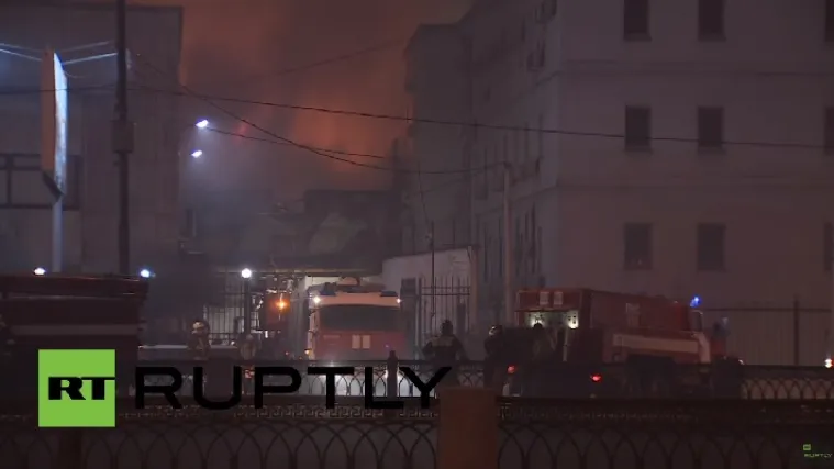 Usred požara tvornice uru&scaron;io se i krov, poginulo 12 ljudi