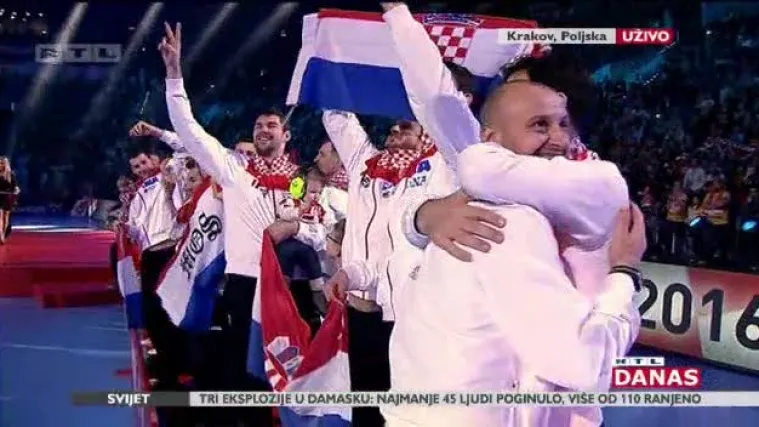 Pogledajte svečani trenutak dodjele brončanih medalja hrvatskim rukometašima