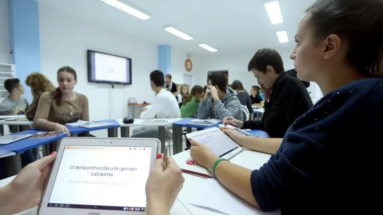 "Možemo otvoriti stotinu novih radnih mjesta, ali informatičara nema"