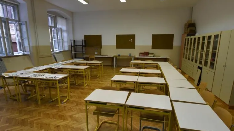 Učenik glavom udario kolegicu i razbio joj arkadu, roditelji u &scaron;oku