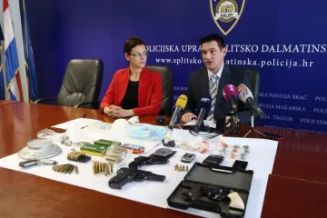 Splitska policija zaplijenila četiri pištolja i drogu vrijednu više od pola milijuna kuna