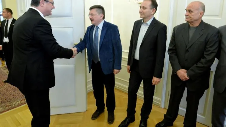 Sindikati od Oreškovića zatražili očitovanje o Panenićevoj aferi stiropor