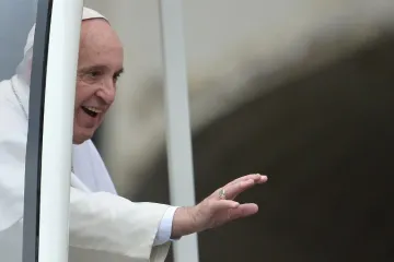 Novo istraživanje pokazuje da su religiozni ljudi sretniji od ateista