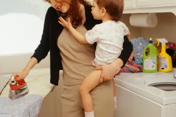 Kada bi domaćica u Hrvatskoj imala plaću, zarađivala bi...
