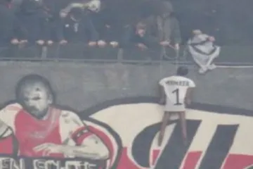 Pogledajte skandalozan potez Ajaxovih navijača