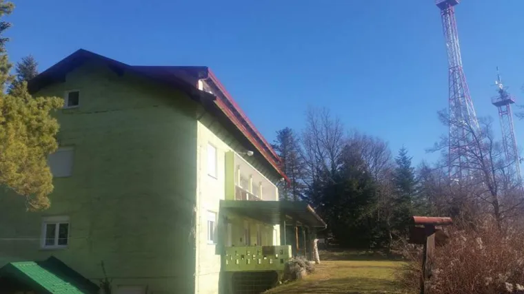 Provaljeno u Planinarski dom na Ravnoj Gori