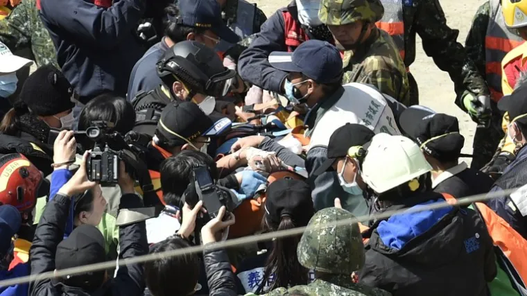 Izvukli su ga nakon 50 sati pod ru&scaron;evinama