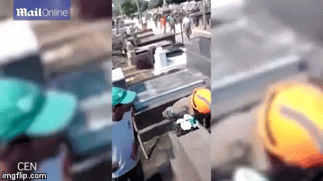 Ustao iz groba i &scaron;okirao svjedoke, no priča ima mračan obrat