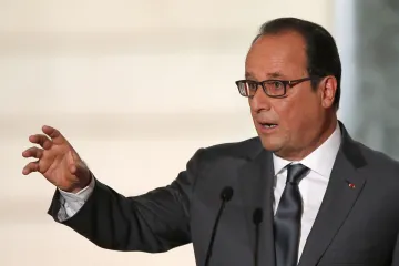 Francuska izglasala kontroverzni amandman: osobama osuđenim za terorizam se oduzima državljanstvo