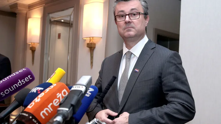 Ore&scaron;ković ne misli da je predsjednica pogrije&scaron;ila: 'Najava smjene Lozančića nije sporna, ja ću odlučiti'