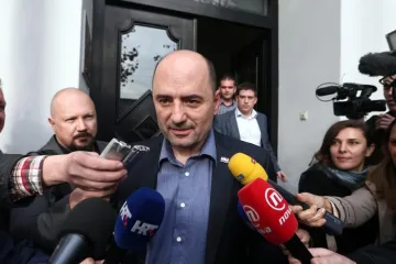 Mesić je pjevao ustaške pjesme, Pilsel bacao molotovljeve koktele