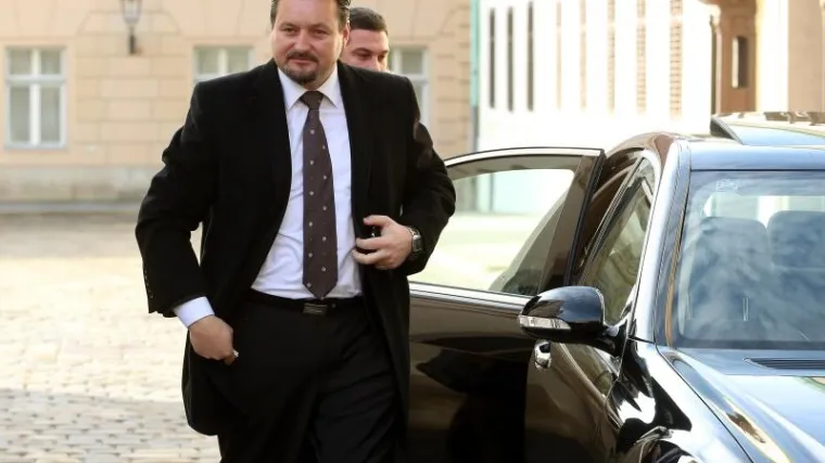 "Hasanbegović je častan, po&scaron;ten i vrijedan čovjek"