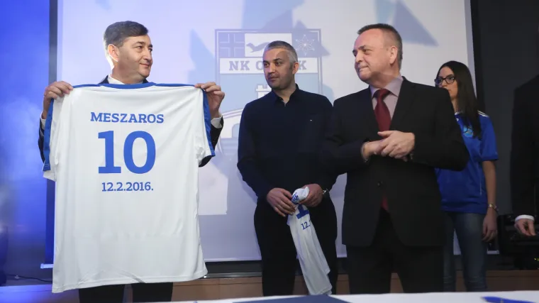 NK Osijek dobio nove vlasnike, mađarski investitor Meszaros: 'Ovo je i dalje klub Osječana'