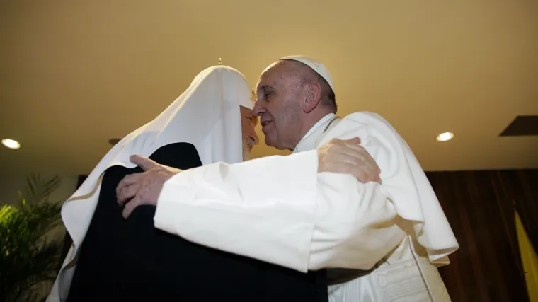 Papa i Kiril na povijesnom susretu pozvali na jedinstvo kr&scaron;ćana i njihovu za&scaron;titu na Bliskom istoku