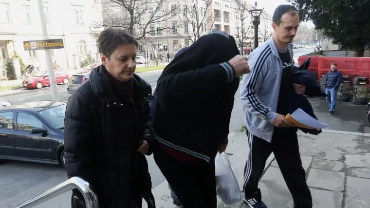 Četiri osobe završile u istražnom zatvoru