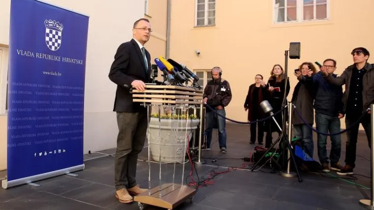 Evo kako je ministar Hasanbegović sve medije odbio po kratkom postupku