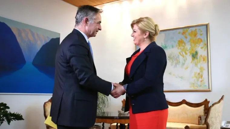 Predsjednica osudila govor mržnje, ali i napala Novosti, biv&scaron;eg premijera...