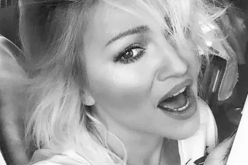 Nina Badrić u zagrljaju hollywoodske zvijezde